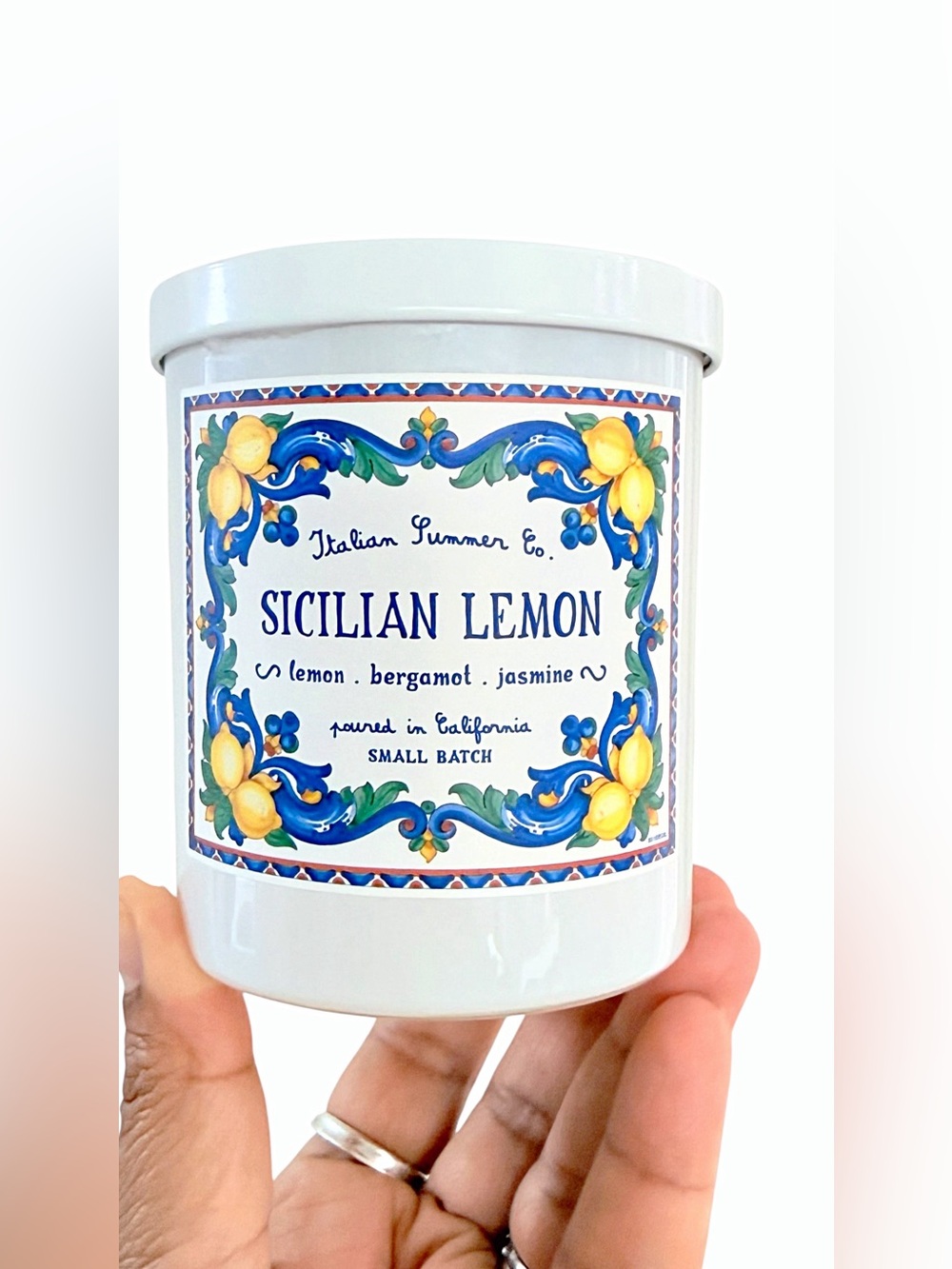 Leoben Company Sicilian Lemon Scented Candle - White blue yellow